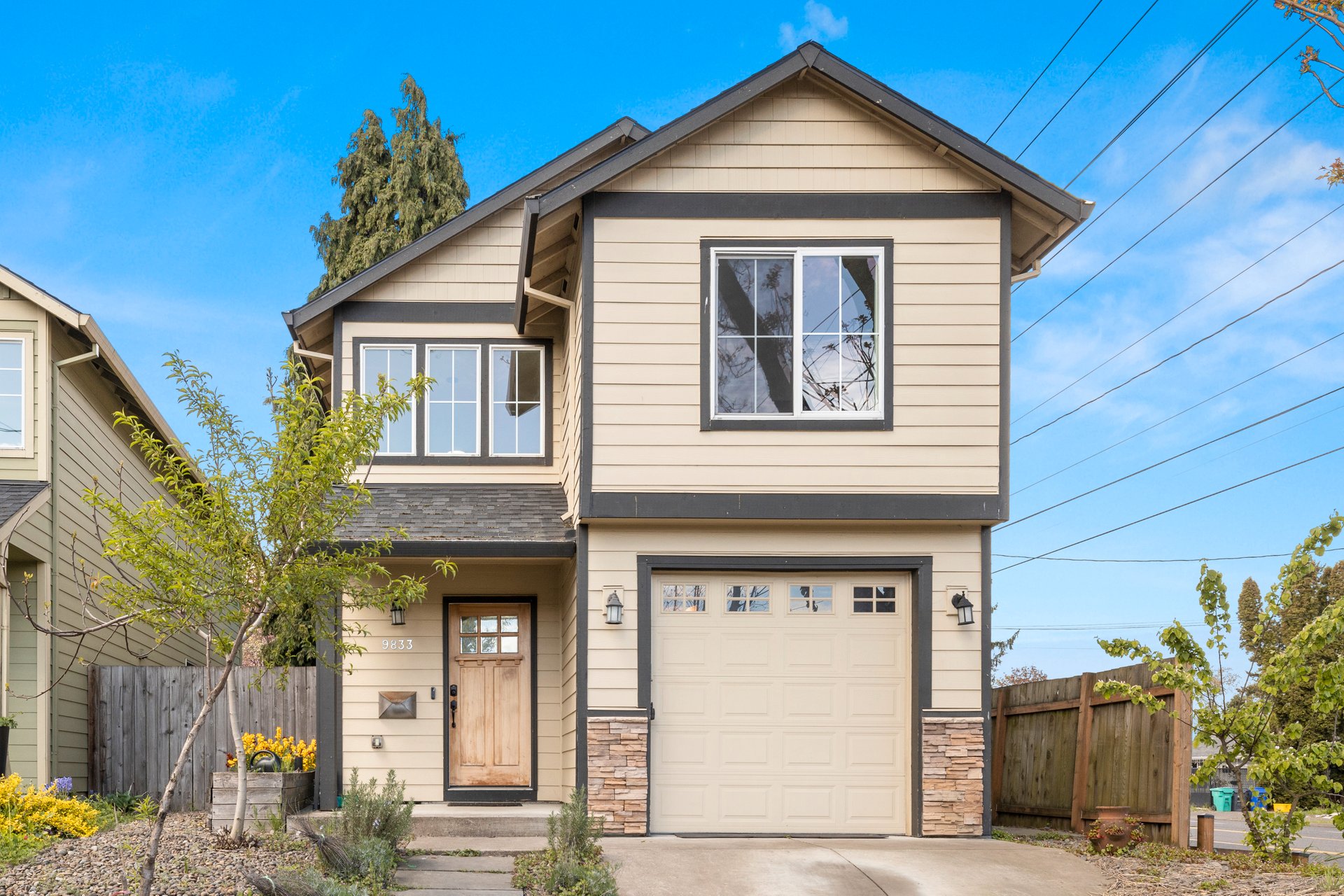 004-9833NorthExeterAvenue-Portland-OR-97203-SMALL