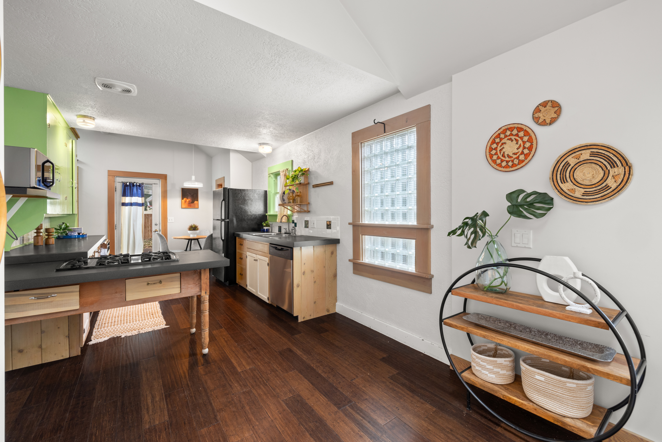 014-6737Southeast68thAvenue-Portland-OR-97206-FULL