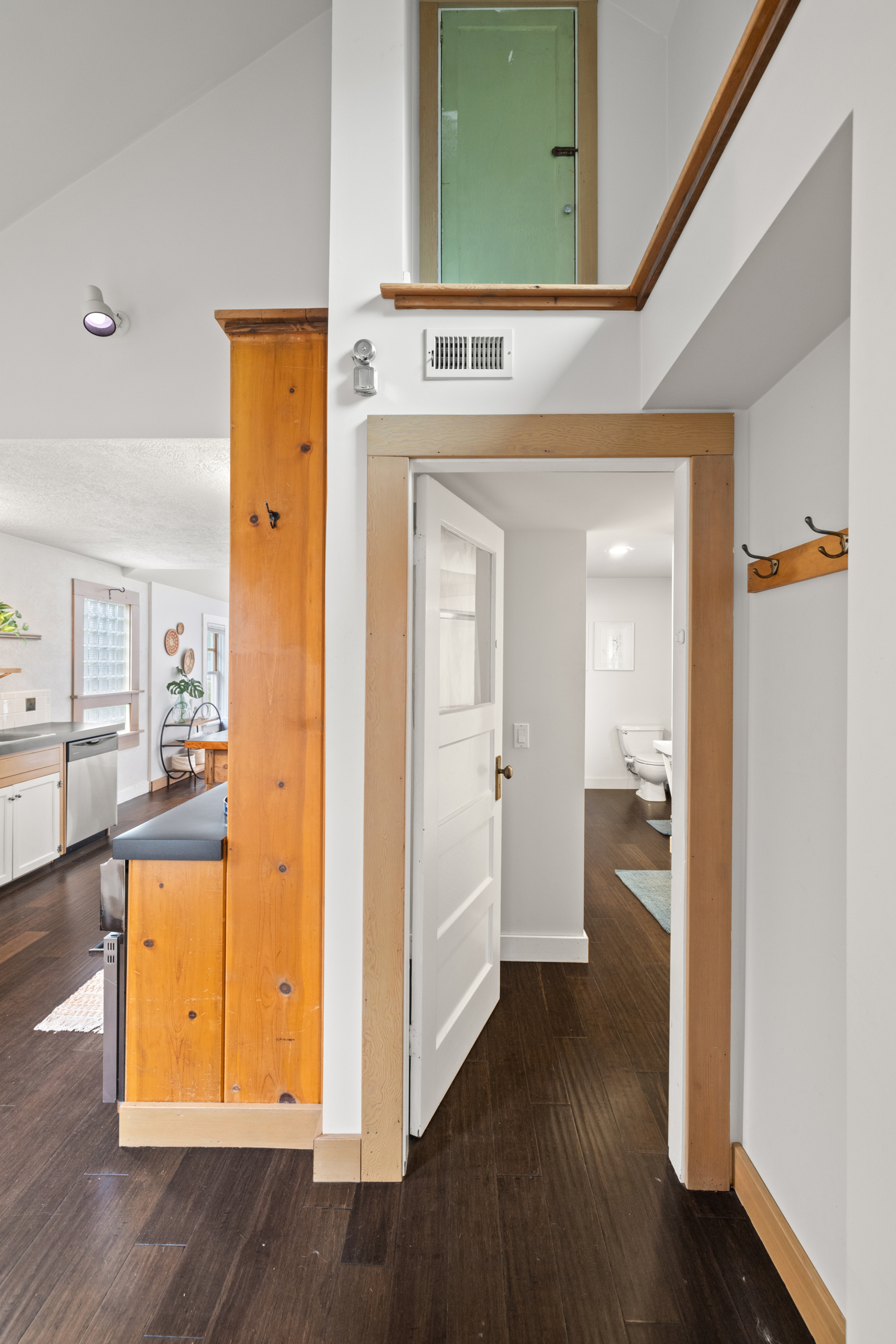 030-6737Southeast68thAvenue-Portland-OR-97206-FULL