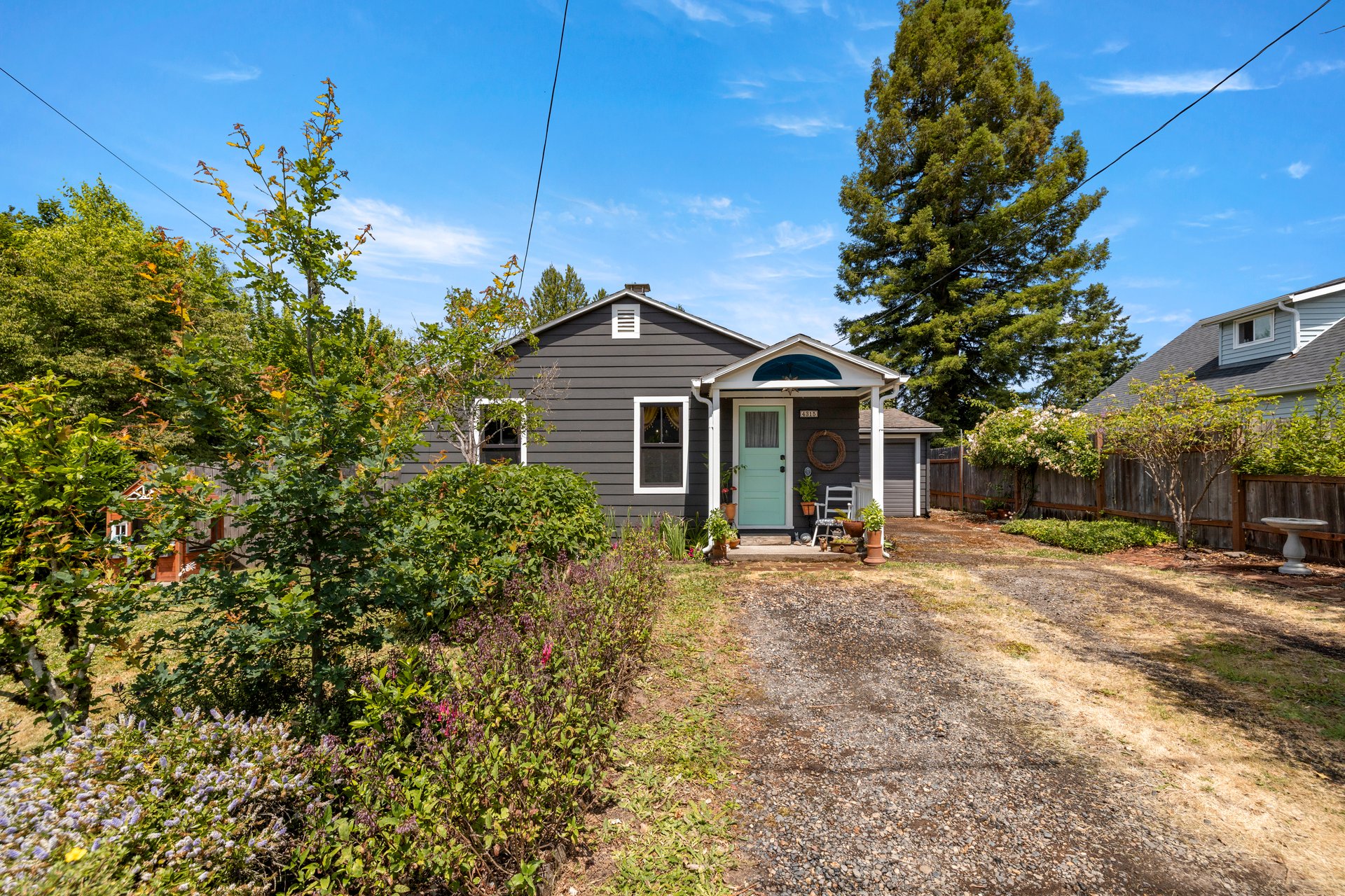 004-4315SoutheastRhodesaStreet-Milwaukie-OR-97222-SMALL - Copy