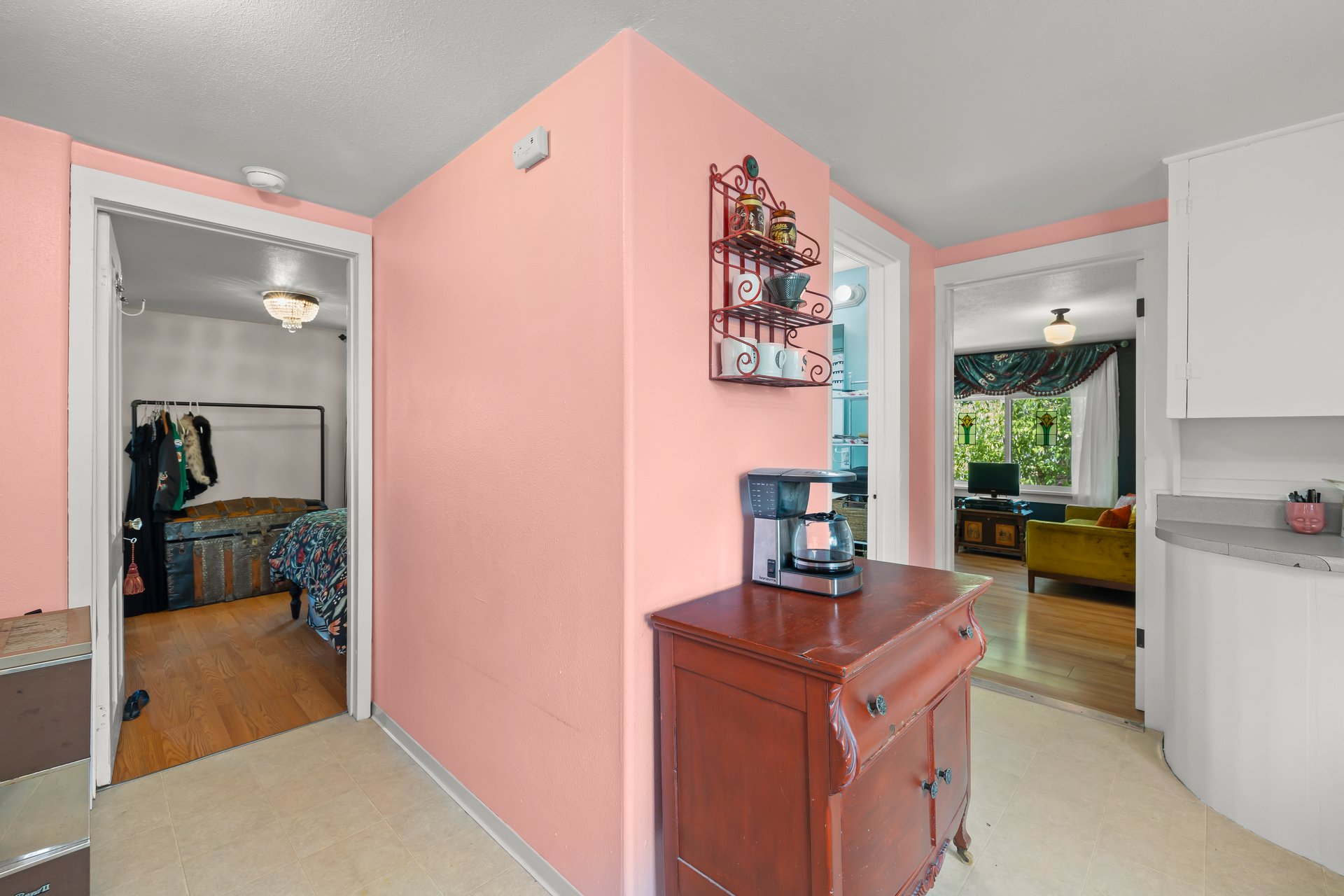 015-4315SoutheastRhodesaStreet-Milwaukie-OR-97222-SMALL