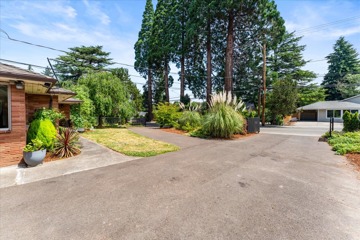 06-9025 SE 42nd Ave-02780