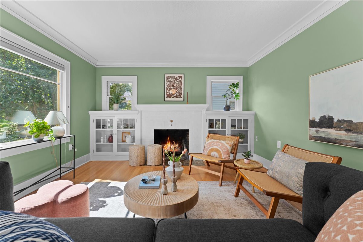 13-6335 N Williams Ave-03432