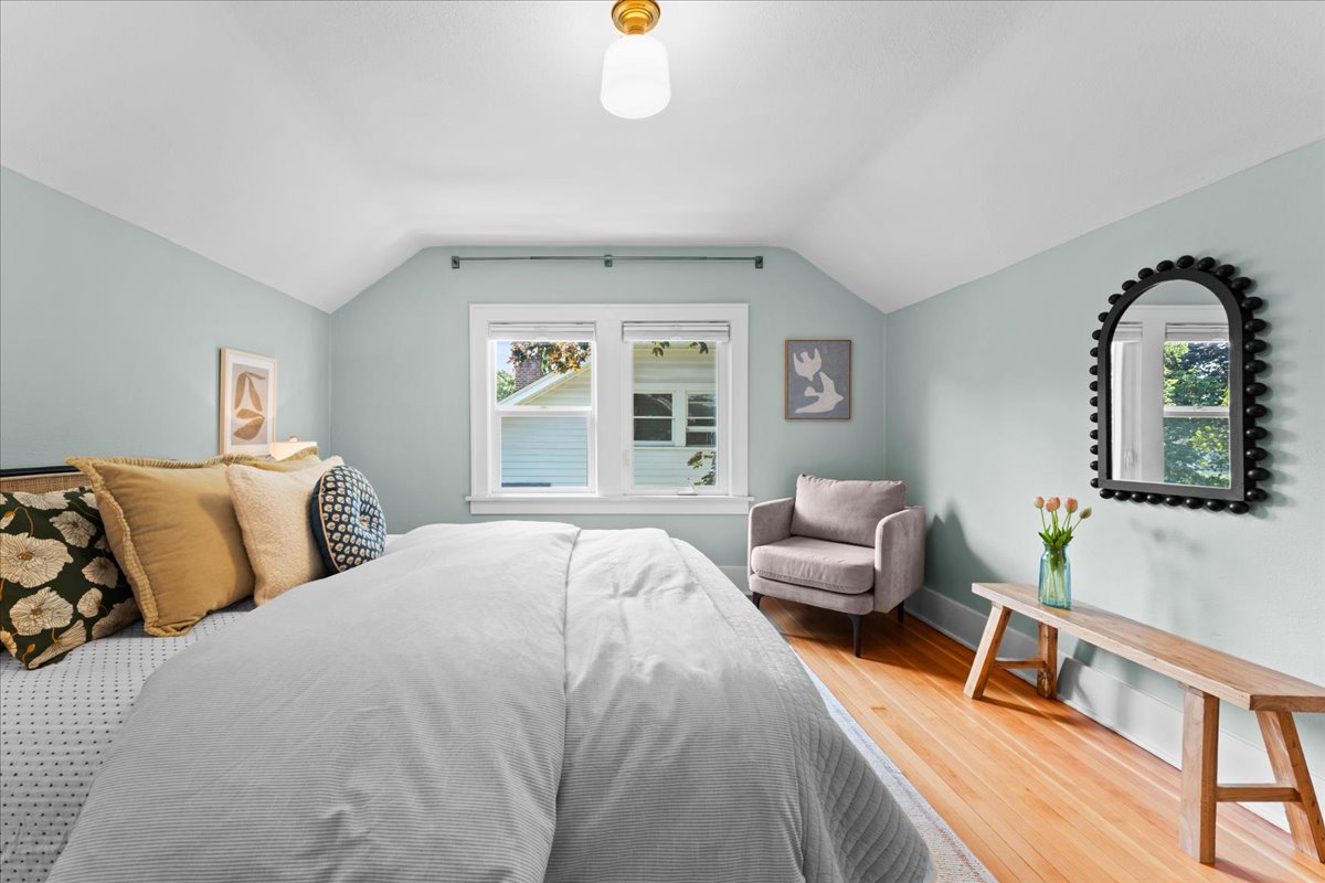 31-6335 N Williams Ave-03522