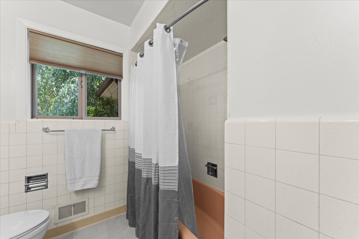 33-9025 SE 42nd Ave-02702