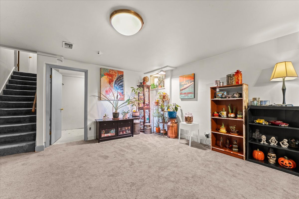 36-9025 SE 42nd Ave-02492