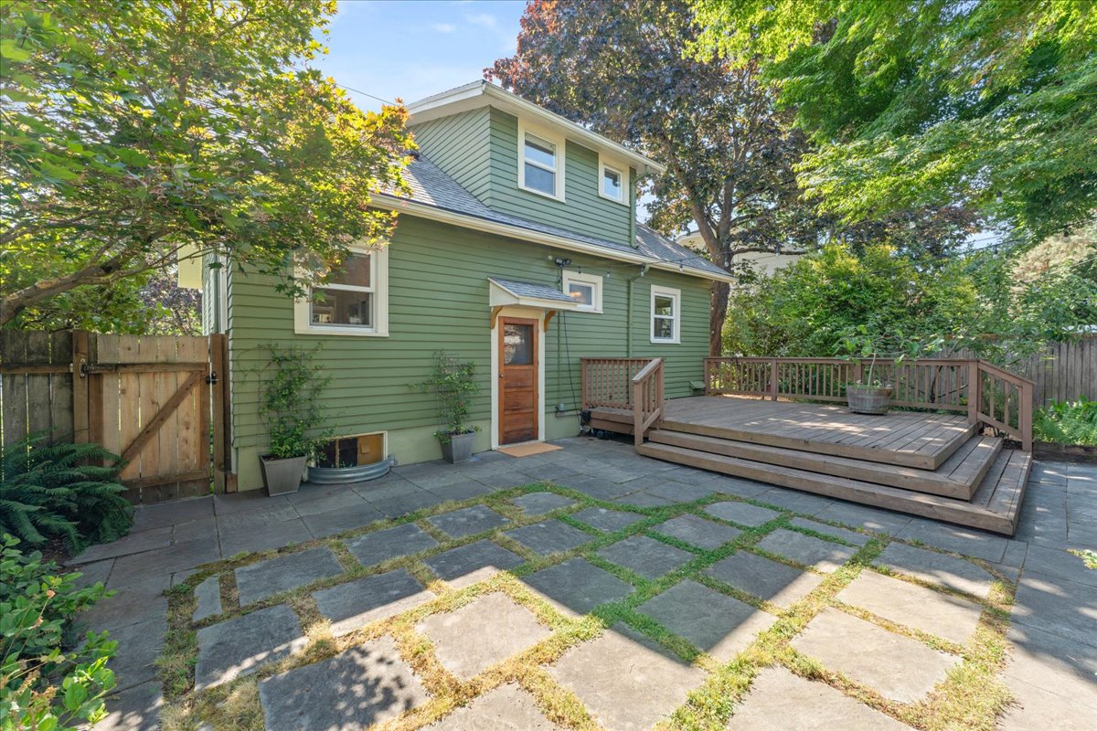 46-6335 N Williams Ave-03635