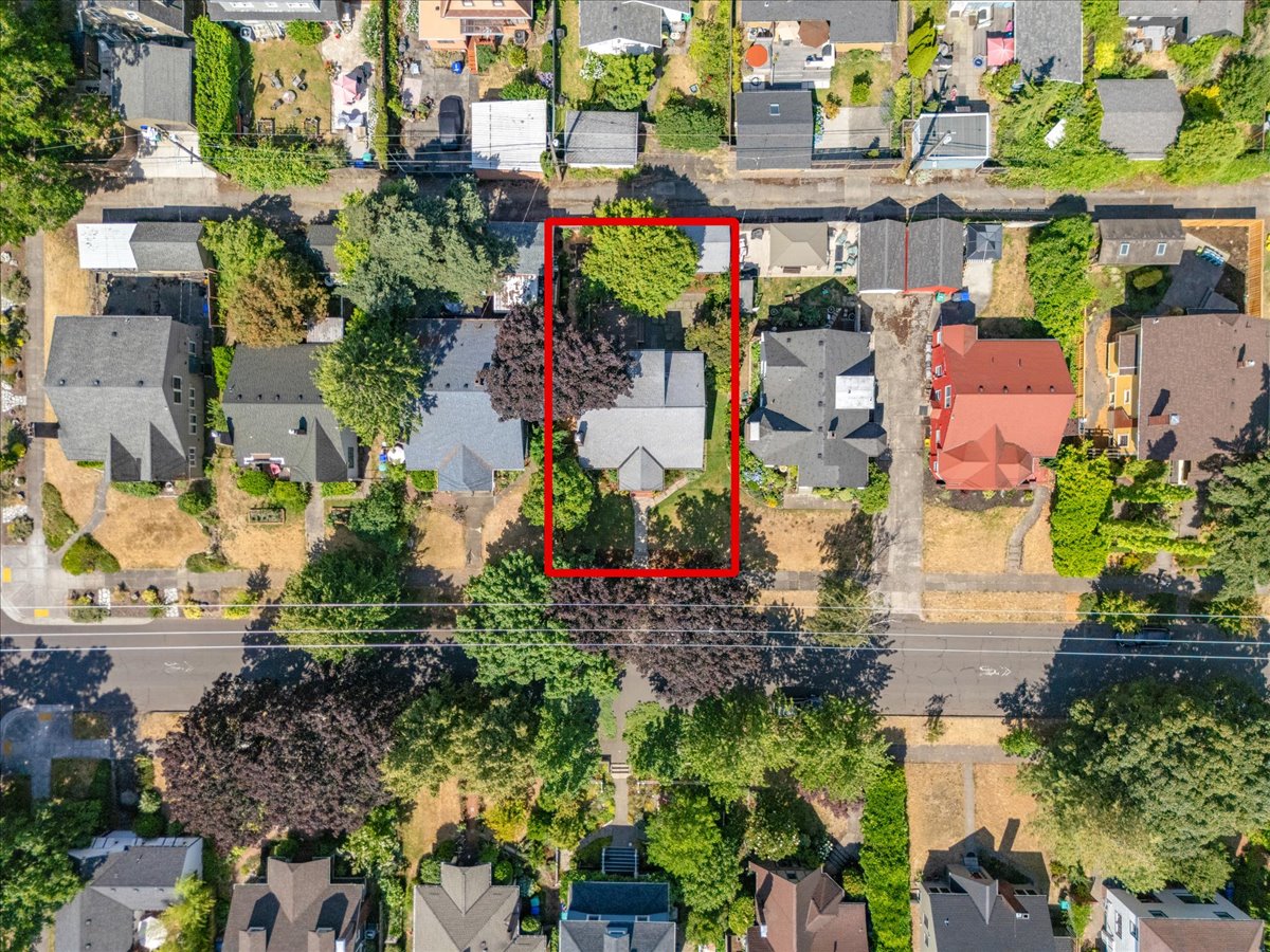 54-6335 N Williams Ave--8